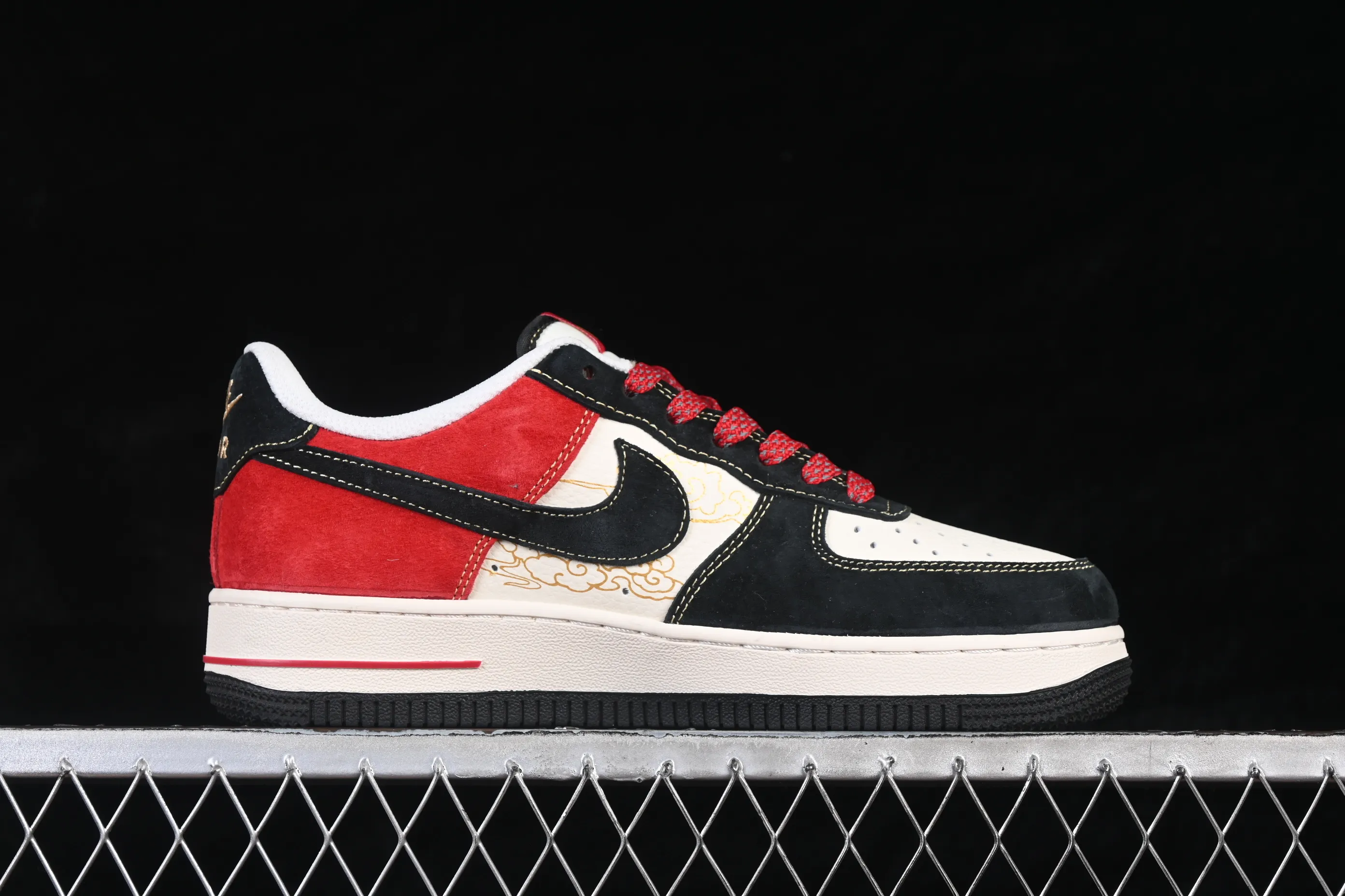 All categories Nk Air Force 1 Air Force series Nk Air Force 1 Low Air Force low-top Nike Air Force 1'07 Low red, black and gold Air Force 1 low-top casual sneakers QW5288-117